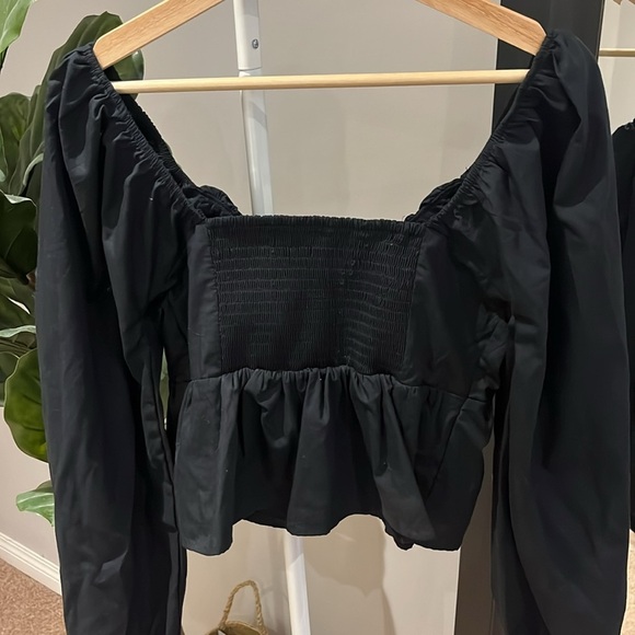 Abercrombie + Fitch | Pleated Long Sleeve - Picture 10 of 12